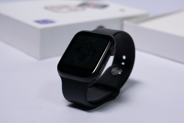 Smart Watch Reviews Canada Header